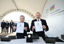 Prezident İlham Əliyev və Prezident Şavkat Mirziyoyev Bakıda “Özbəkistan” parkının təməlini qoyublar (FOTO/VİDEO)