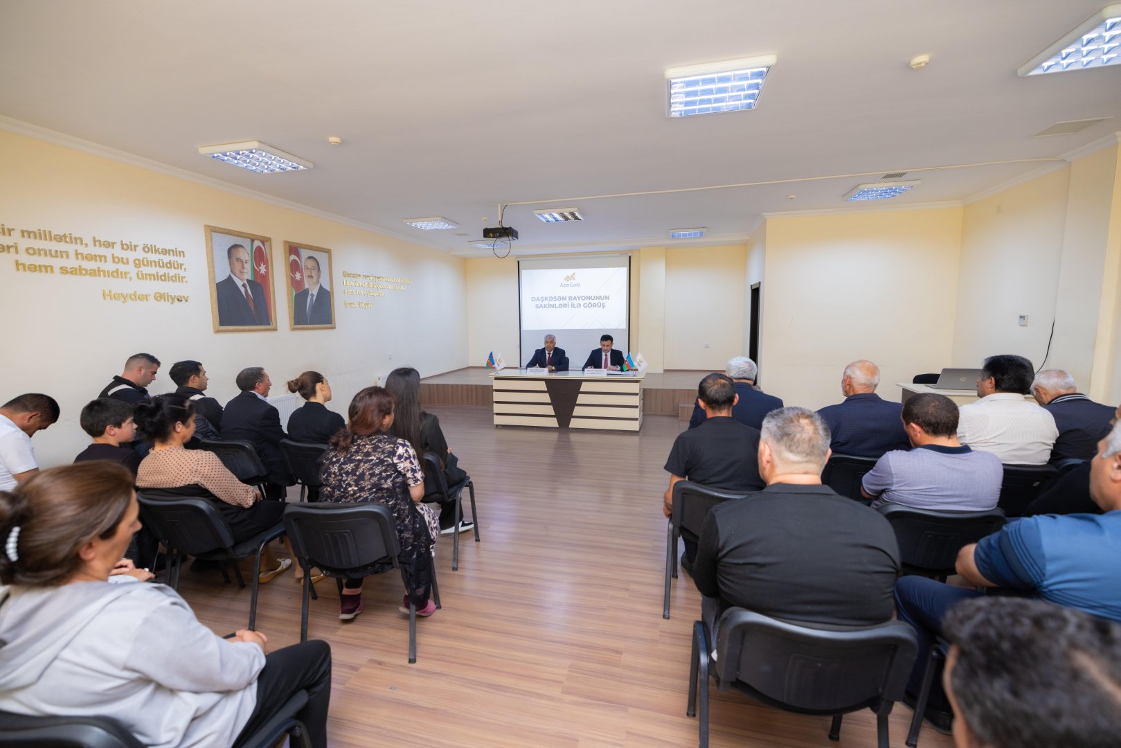 “AzerGold” QSC-nin KSM Komitəsi Daşkəsən sakinləri ilə növbəti dəfə görüş keçirib (FOTO)