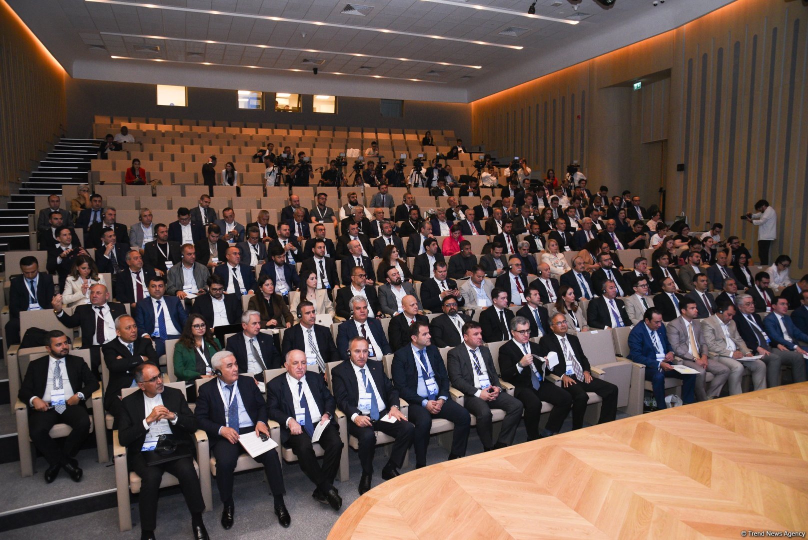 Şuşada İƏT-in Biznes Forumu keçirilib (FOTO) (YENİLƏNİB)