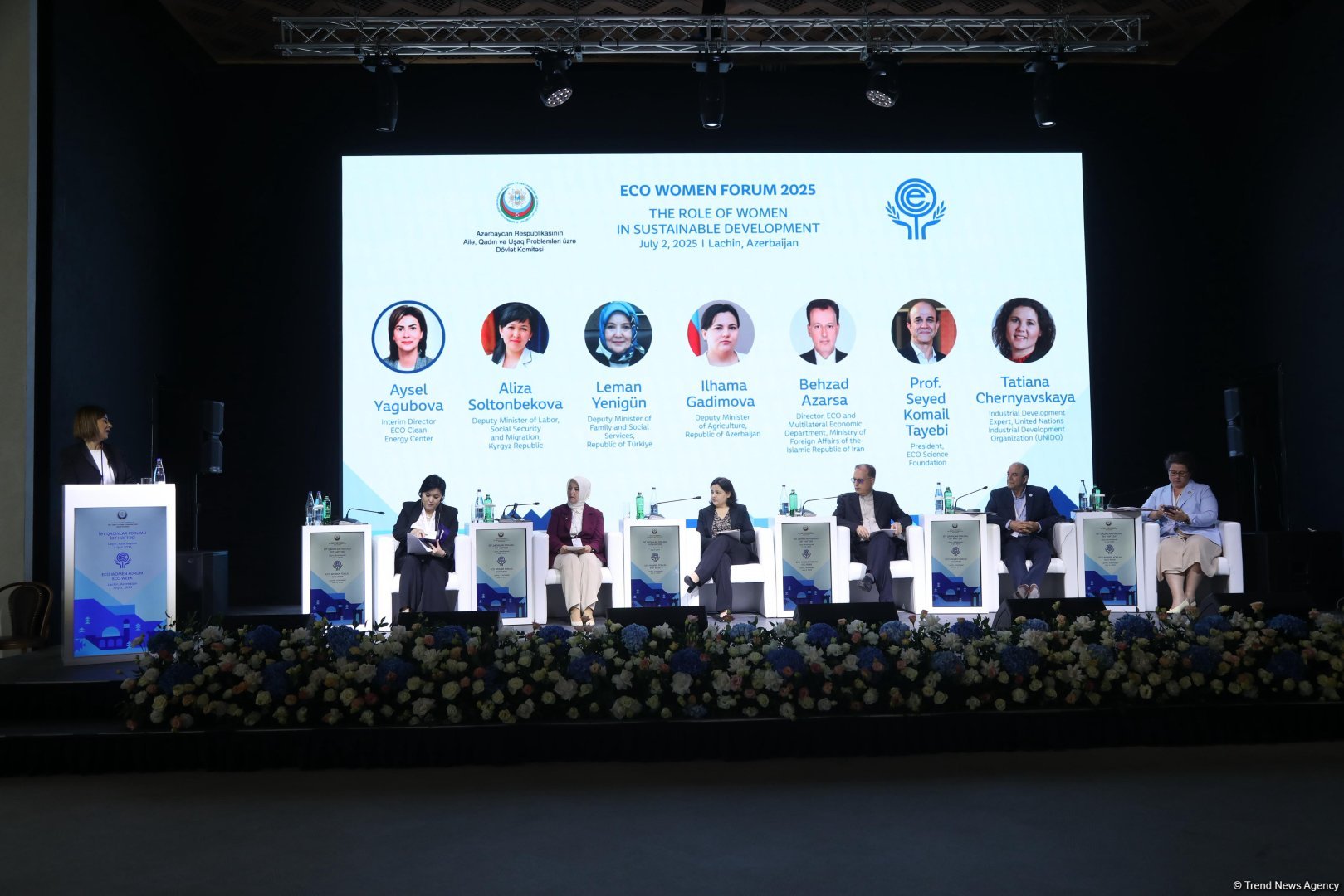 Laçında "Dayanıqlı İnkişafda Qadınların Rolu" mövzusunda panel sessiya keçirilib (FOTO)