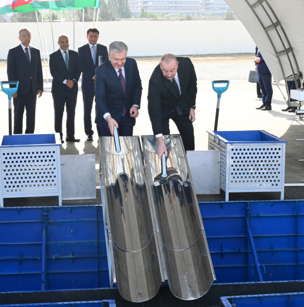 Prezident İlham Əliyev və Prezident Şavkat Mirziyoyev Bakıda “Özbəkistan” parkının təməlini qoyublar (FOTO/VİDEO)