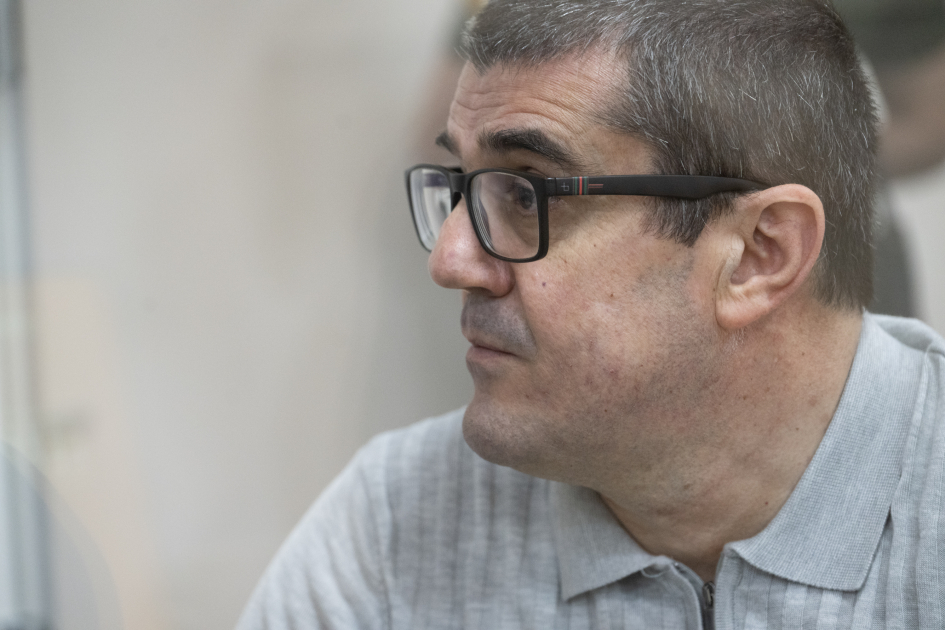 Ermənistan silahlı qüvvələrinin əsir və girov götürdükləri azərbaycanlılara verdiyi işgəncələrlə bağlı məhkəmədə ifadələr dinlənilib (FOTO)