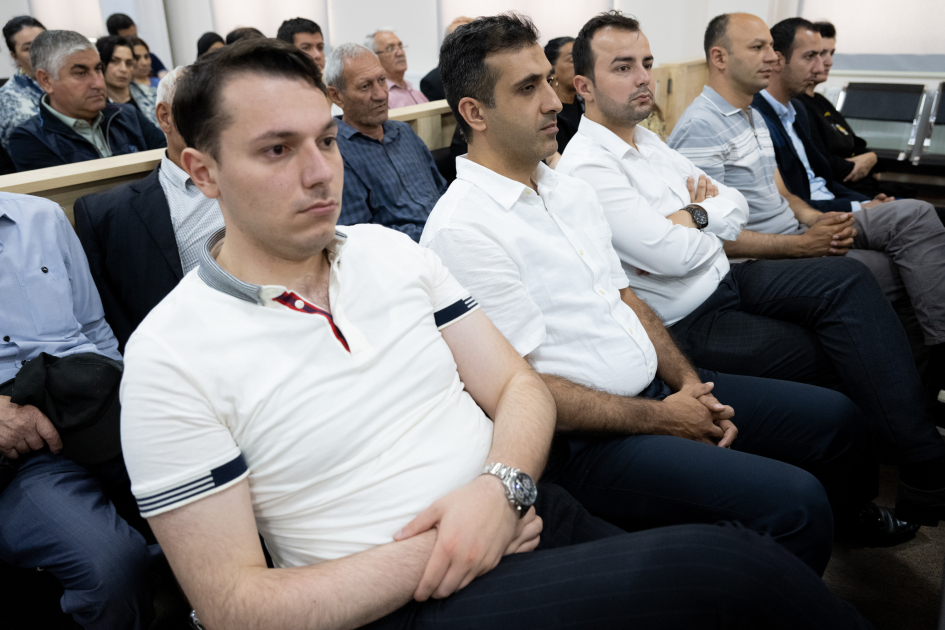 Ermənistan silahlı qüvvələrinin əsir və girov götürdükləri azərbaycanlılara verdiyi işgəncələrlə bağlı məhkəmədə ifadələr dinlənilib (FOTO)