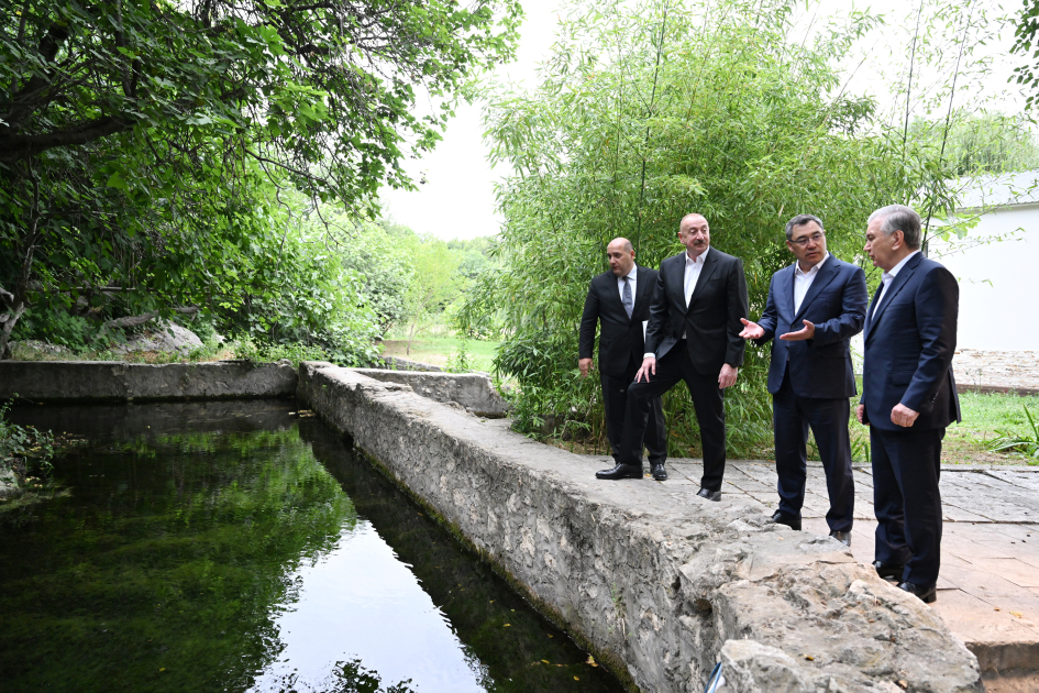 Prezident İlham Əliyev, Özbəkistan Prezidenti Şavkat Mirziyoyev və Qırğızıstan Prezidenti Sadır Japarov Ağdamda Şahbulaq qalasında olublar (FOTO)