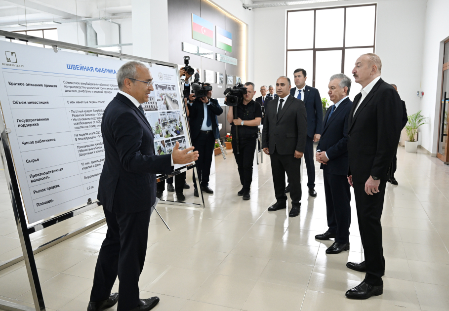 Prezident İlham Əliyev və Prezident Şavkat Mirziyoyev Xankəndidəki “Businesstex JV” tikiş fabrikinin fəaliyyəti ilə tanış olublar (FOTO)