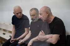 Ermənistan silahlı qüvvələrinin əsir və girov götürdükləri azərbaycanlılara verdiyi işgəncələrlə bağlı məhkəmədə ifadələr dinlənilib (FOTO)