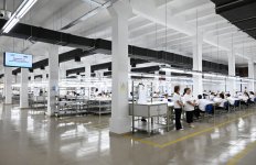 Prezident İlham Əliyev və Prezident Şavkat Mirziyoyev Xankəndidəki “Businesstex JV” tikiş fabrikinin fəaliyyəti ilə tanış olublar (FOTO)