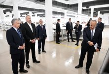 Prezident İlham Əliyev və Prezident Şavkat Mirziyoyev Xankəndidəki “Businesstex JV” tikiş fabrikinin fəaliyyəti ilə tanış olublar (FOTO)