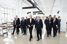 Prezident İlham Əliyev və Prezident Şavkat Mirziyoyev Xankəndidəki “Businesstex JV” tikiş fabrikinin fəaliyyəti ilə tanış olublar (FOTO)