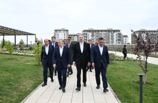 Prezident İlham Əliyev və ECO-nun 17-ci Zirvə görüşünün iştirakçıları Ağdamdakı “İmarət” Kompleksində Qarabağ atlarının “Zəfər” şousunu izləyiblər (FOTO/VİDEO)