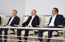 Prezident İlham Əliyev və ECO-nun 17-ci Zirvə görüşünün iştirakçıları Ağdamdakı “İmarət” Kompleksində Qarabağ atlarının “Zəfər” şousunu izləyiblər (FOTO/VİDEO)