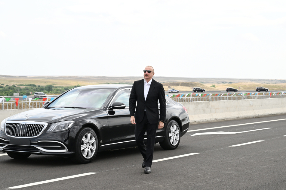 Prezident İlham Əliyev Əhmədbəyli-Füzuli-Şuşa yolunun açılışında iştirak edib (FOTO)