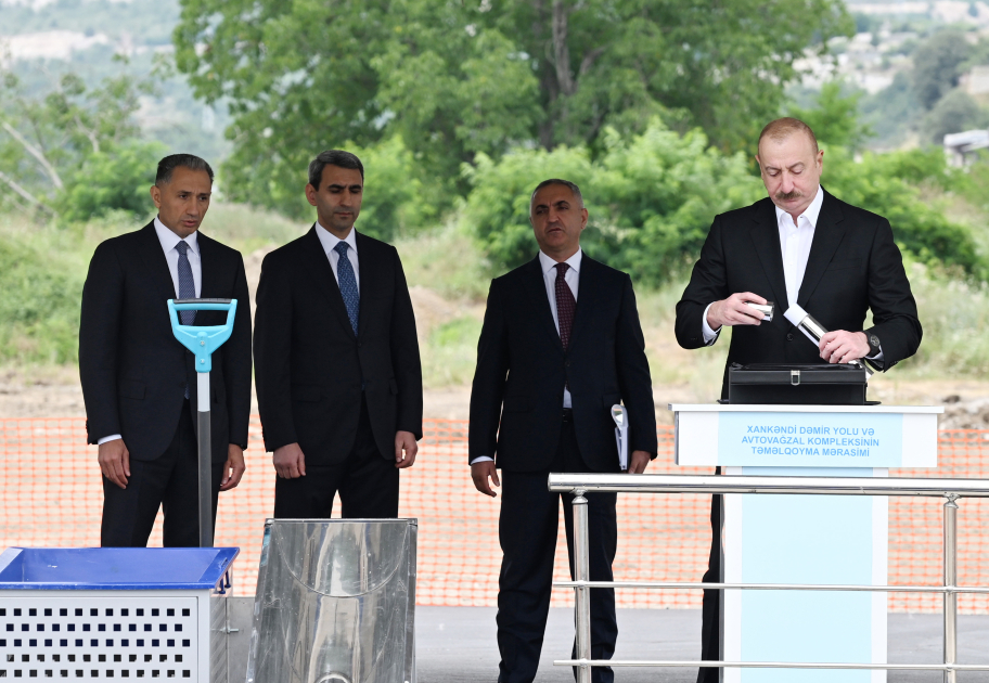 Prezident İlham Əliyev Xankəndi Dəmir Yolu və Avtovağzal Kompleksinin təməlini qoyub (FOTO)