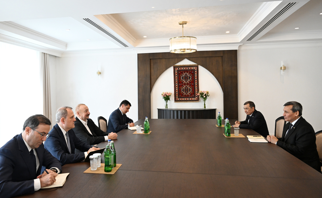 Prezident İlham Əliyev Xankəndidə Türkmənistanın Nazirlər Kabineti Sədrinin müavinini qəbul edib (FOTO)