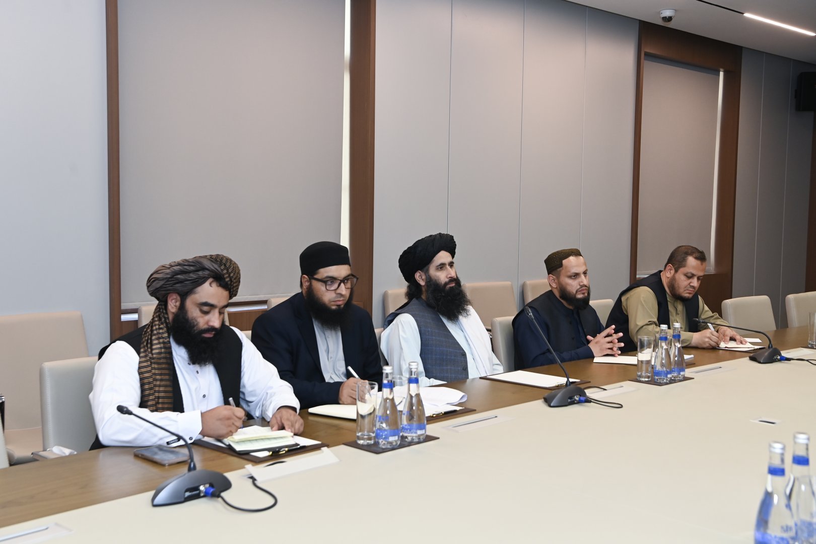 Elnur Məmmədov əfqanıstanlı həmkarı ilə regionda cərəyan edən proseslər ətrafında fikir mübadiləsi aparıblar (FOTO)