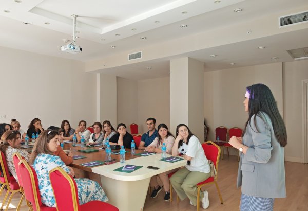 Məcburi köçkünlər psixososial dəstəkdən faydalanıblar (FOTO)