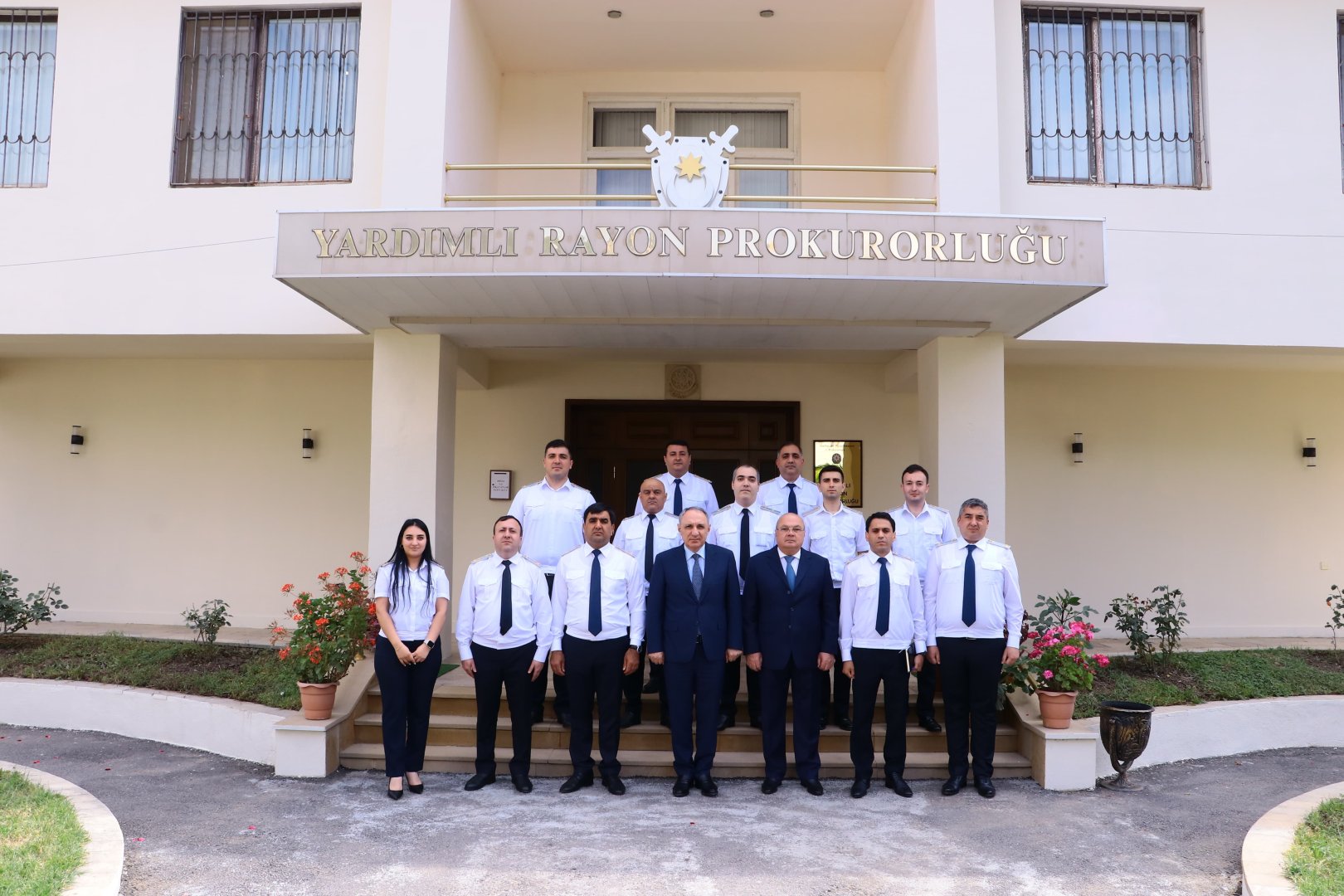 Baş prokuror Yardımlı rayonunda vətəndaşları qəbul edib