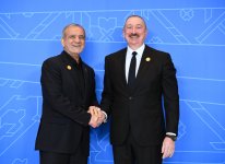 Prezident İlham Əliyev Xankəndi şəhərində İqtisadi Əməkdaşlıq Təşkilatının 17-ci Zirvə görüşündə çıxış edib (FOTO/VİDEO) (YENİLƏNİB-7)