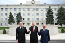 Prezident İlham Əliyev Xankəndi şəhərində İqtisadi Əməkdaşlıq Təşkilatının 17-ci Zirvə görüşündə çıxış edib (FOTO/VİDEO) (YENİLƏNİB-7)