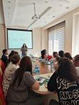 Məcburi köçkünlər psixososial dəstəkdən faydalanıblar (FOTO)
