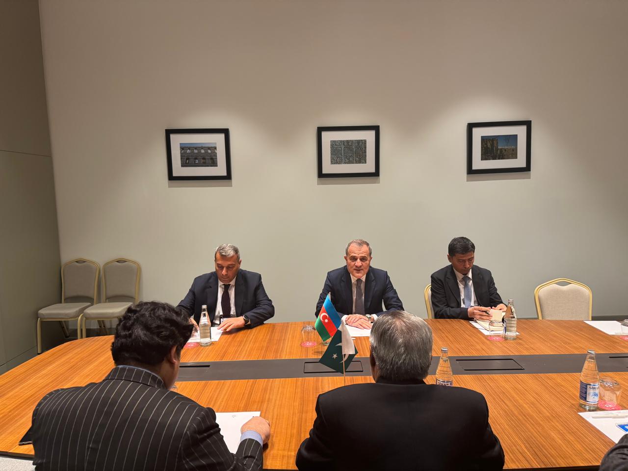 Azərbaycan və  Pakistan XİN başçıları arasında Xankəndidəki beynəlxalq məsələlər müzakirə edilib (FOTO)