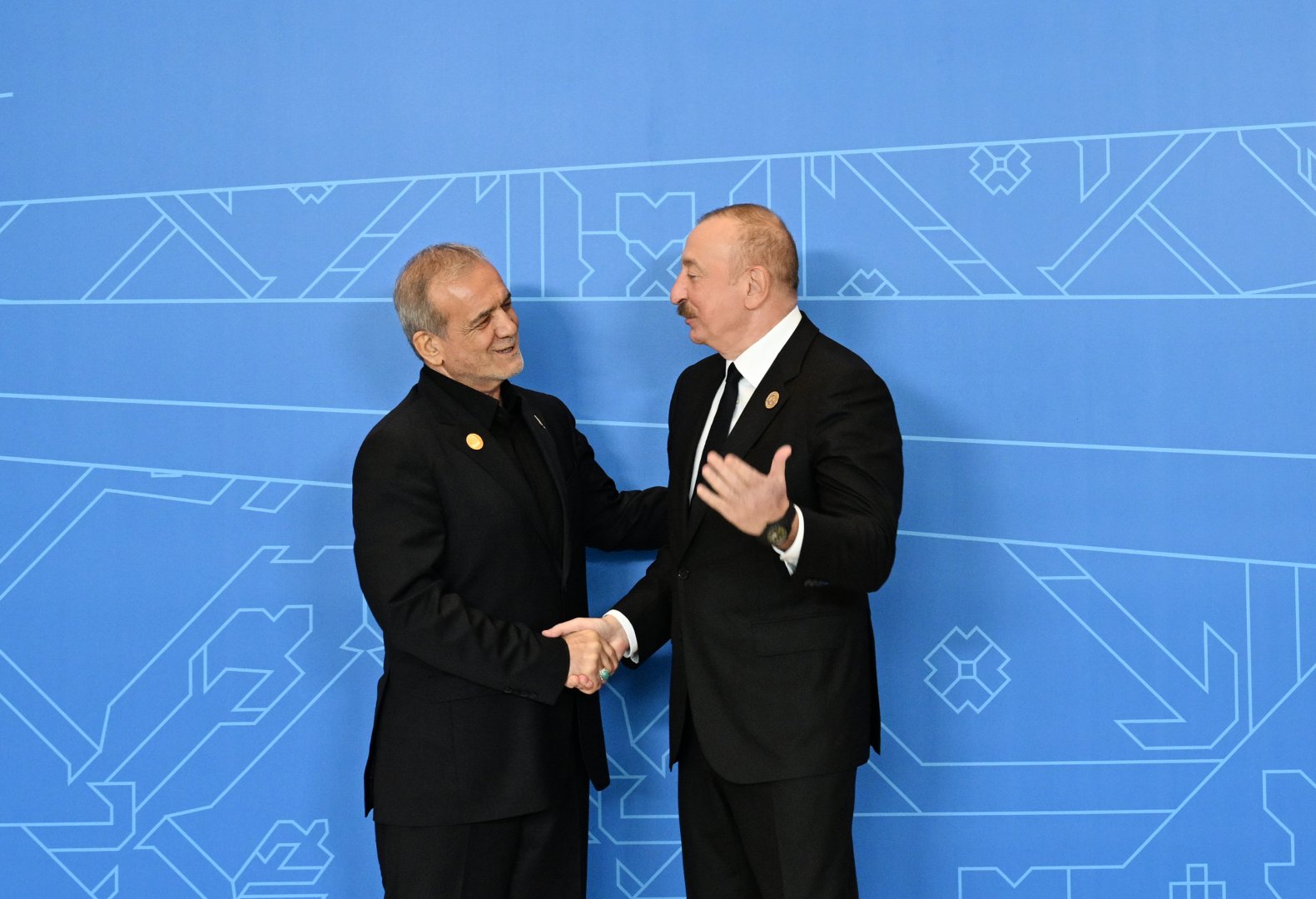 Prezident İlham Əliyev Xankəndi şəhərində İqtisadi Əməkdaşlıq Təşkilatının 17-ci Zirvə görüşündə çıxış edib (FOTO/VİDEO) (YENİLƏNİB-6)