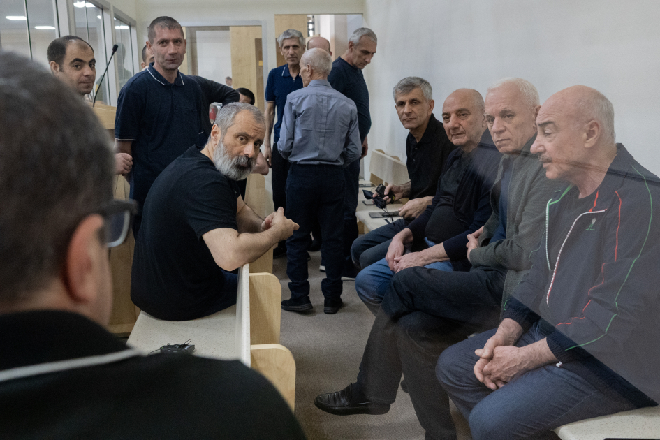 Ermənistan silahlı qüvvələrinin Kəlbəcərdə dinc əhalini, uşaqları atəşə tutması ilə bağlı zərərçəkmiş şəxslər məhkəmədə ifadə veriblər (FOTO)