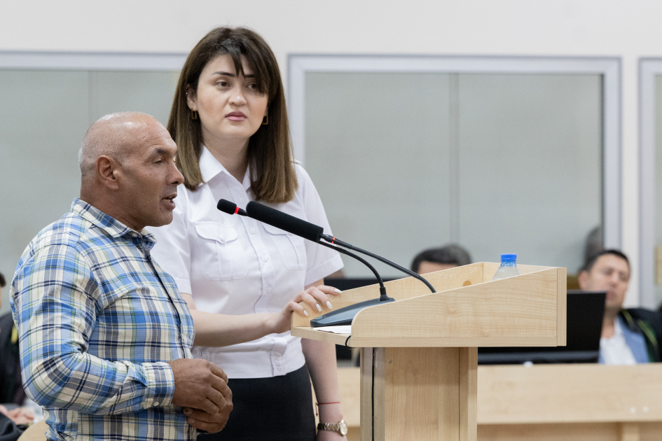 Ermənistan silahlı qüvvələrinin Kəlbəcərdə dinc əhalini, uşaqları atəşə tutması ilə bağlı zərərçəkmiş şəxslər məhkəmədə ifadə veriblər (FOTO)