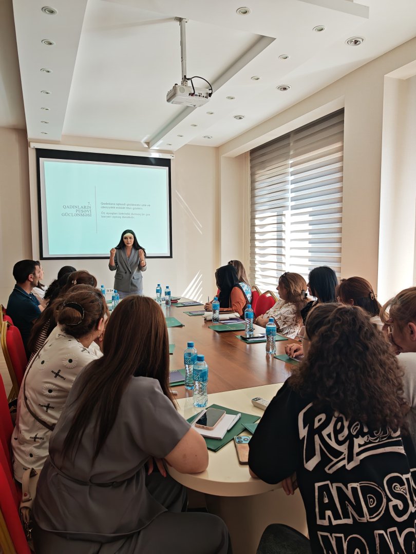 Məcburi köçkünlər psixososial dəstəkdən faydalanıblar (FOTO)