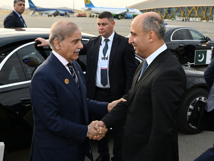 Pakistanın Baş naziri Məhəmməd Şahbaz Şərifin Azərbaycana səfəri başa çatıb