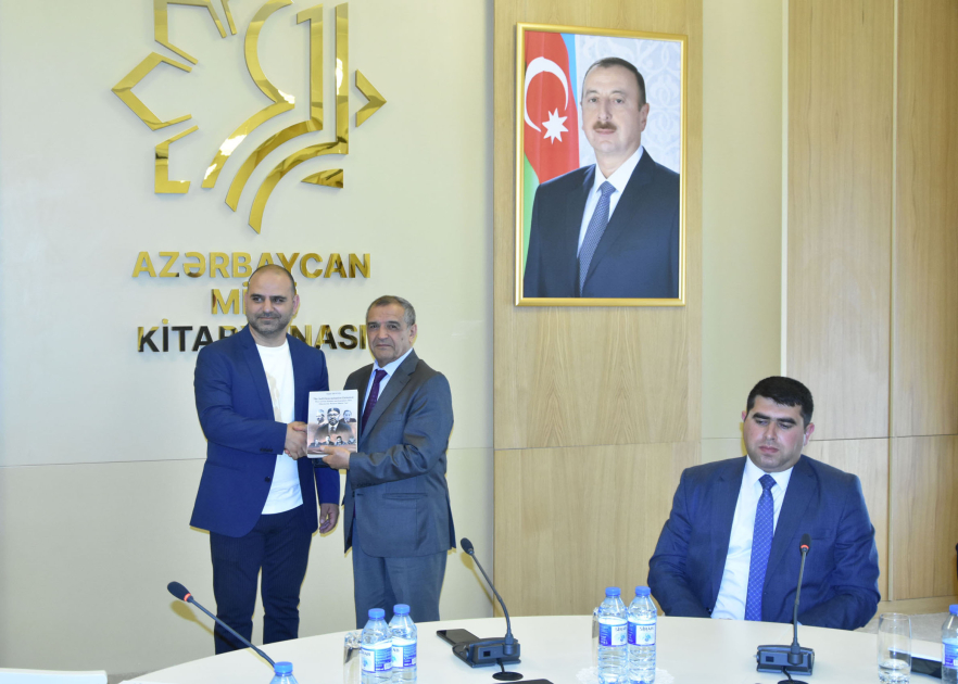 Mərakeşli jurnalistlər Milli Kitabxananda olublar (FOTO)