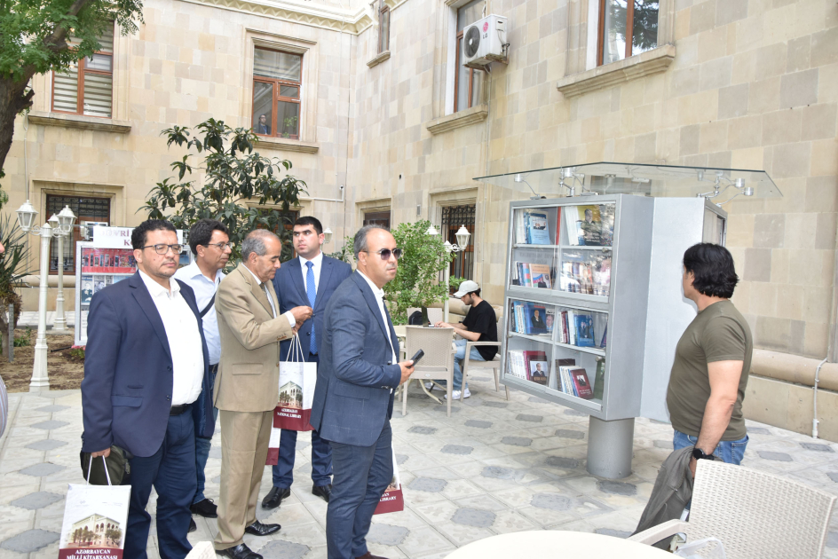 Mərakeşli jurnalistlər Milli Kitabxananda olublar (FOTO)