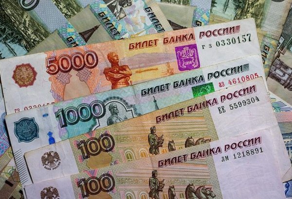 Azərbaycan bankları may ayında bir milyarda yaxın Rusiya rublu alıb