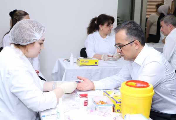 Azərbaycan İlahiyyat İnstitutunda qanvermə aksiyası keçirilib (FOTO)