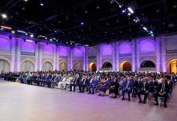 Milli Aviasiya Akademiyasında (MAA) 2024-2025-ci tədris ilində bakalavr və magistratura səviyyələrində təhsillərini başa vurmuş tələbələr üçün “Məzun günü” keçirilib (FOTO)