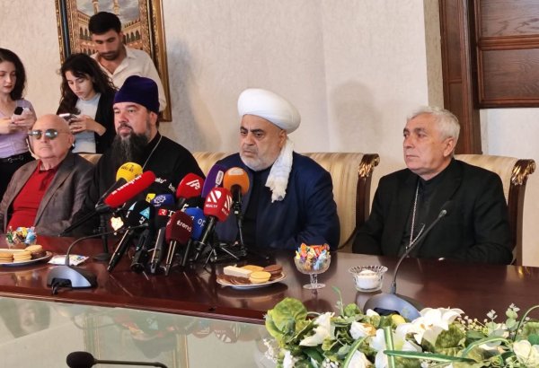İctimai xadimlər, millət vəkilləri də aksiyada iştirak edir - Şeyxülislam
