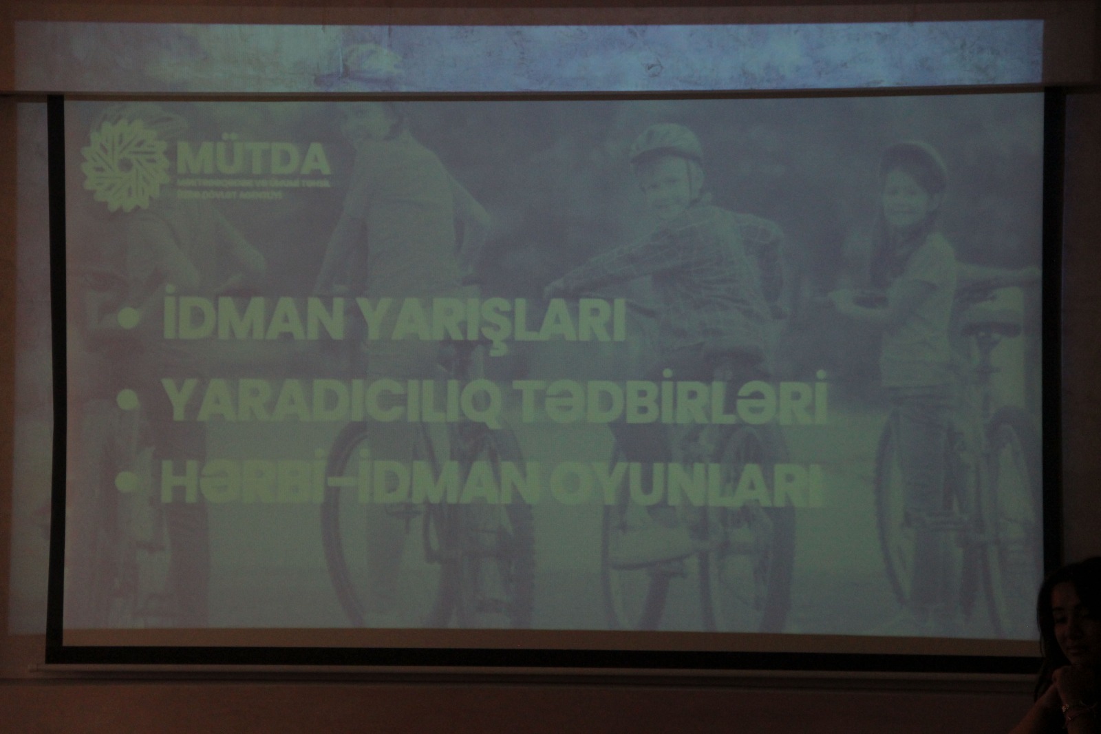 AzVİF və Elm və Təhsil Nazirliyi arasında əməkdaşlıq: rayonlarda velosiped bölmələri yaradılır (FOTO)