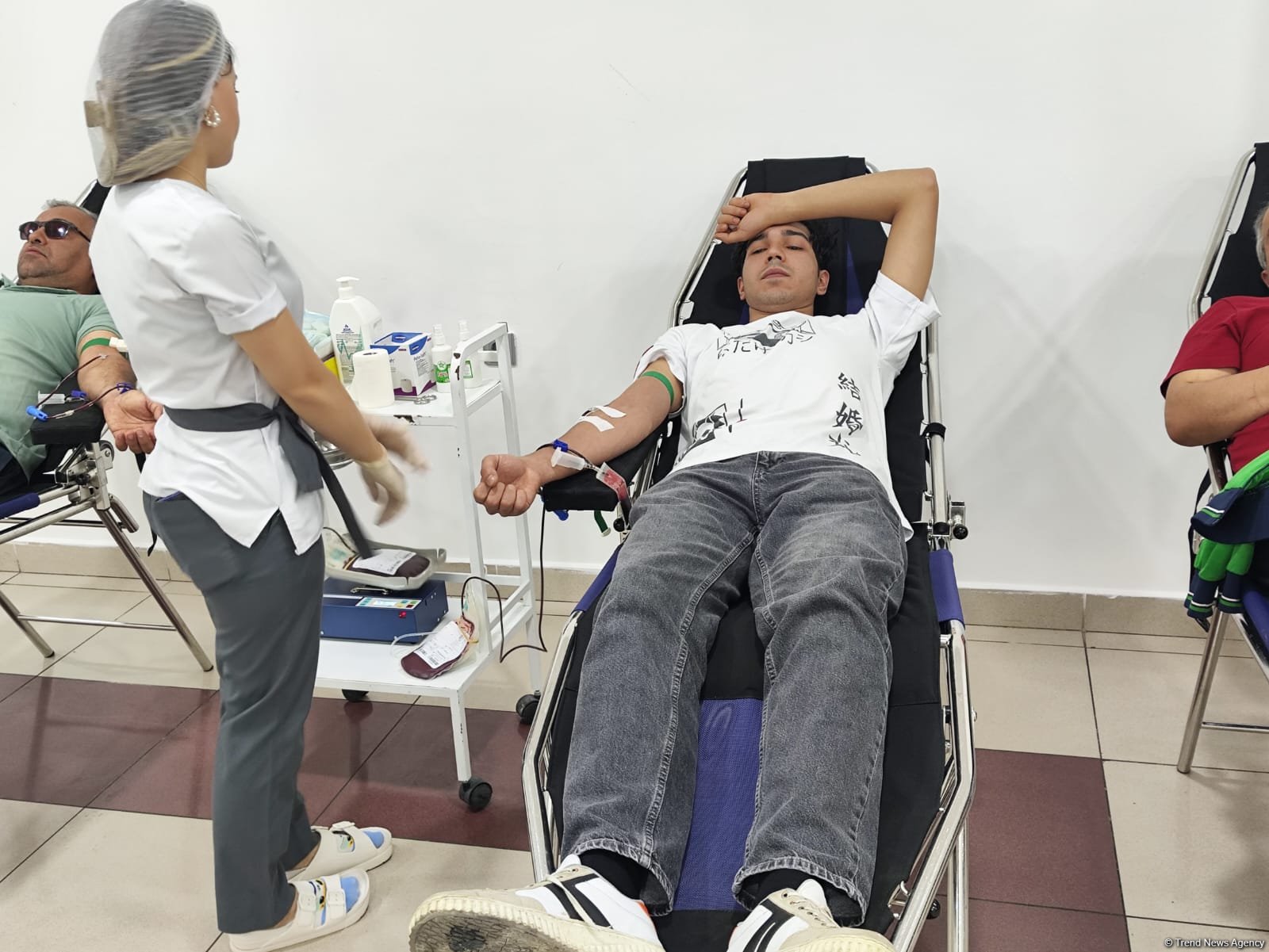 Aşura günü ilə əlaqədar qanvermə aksiyası başlayıb (FOTO)