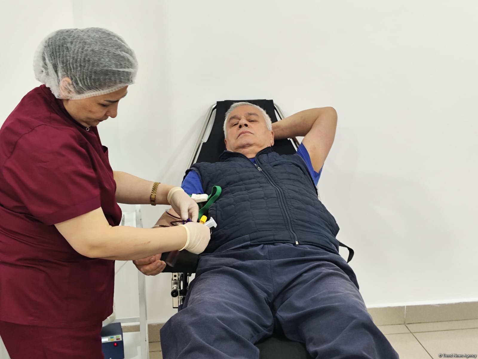 Aşura günü ilə əlaqədar qanvermə aksiyası başlayıb (FOTO)
