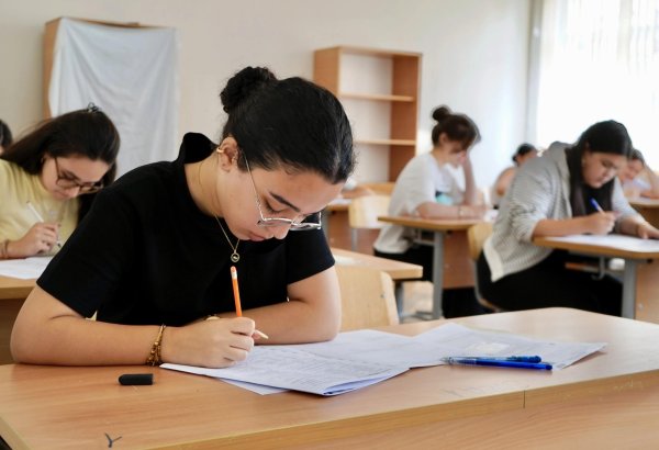 Doqquzuncu siniflərin NƏZƏRİNƏ