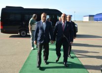 Pakistan Milli Assambleyasının sədri Azərbaycana rəsmi səfərə gəlib (FOTO)