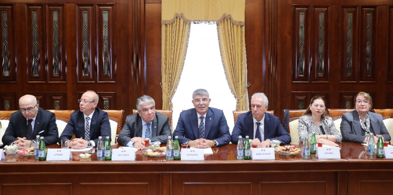 Ali Məhkəmədə Türkiyə Respublikası Ali Məhkəməsinin sədr müavininin başçılıq etdiyi nümayəndə heyəti ilə görüş keçirilib (FOTO)