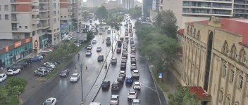 Sürücülərin NƏZƏRİNƏ: Bakıda bu yollarda sıxlıq var - SİYAHI (FOTO)
