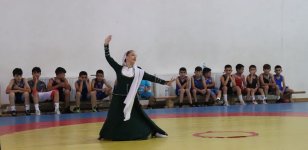 Marneulidəki soydaşlarımızın təhsili diqqət mərkəzindədir (FOTO)