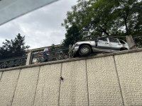 Bakıda minik avtomobili sərnişin avtobusu ilə toqquşdu (FOTO)(YENİLƏNİB)