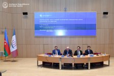 Dəyişən dünya düzənində xarici siyasət və çoxtərəfli diplomatiya müzakirə edilib (FOTO)