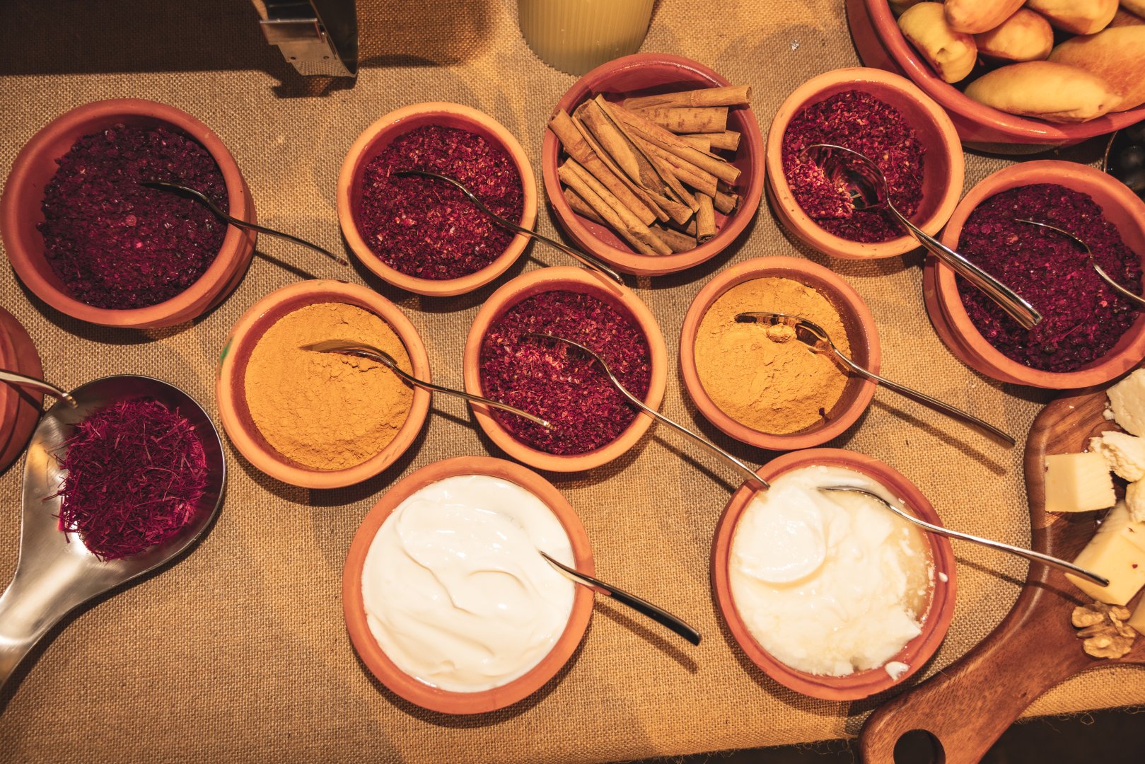 Barselonada “Əlifba. A Cultural Alphabet” kitabının təqdimatı keçirildi (FOTO)