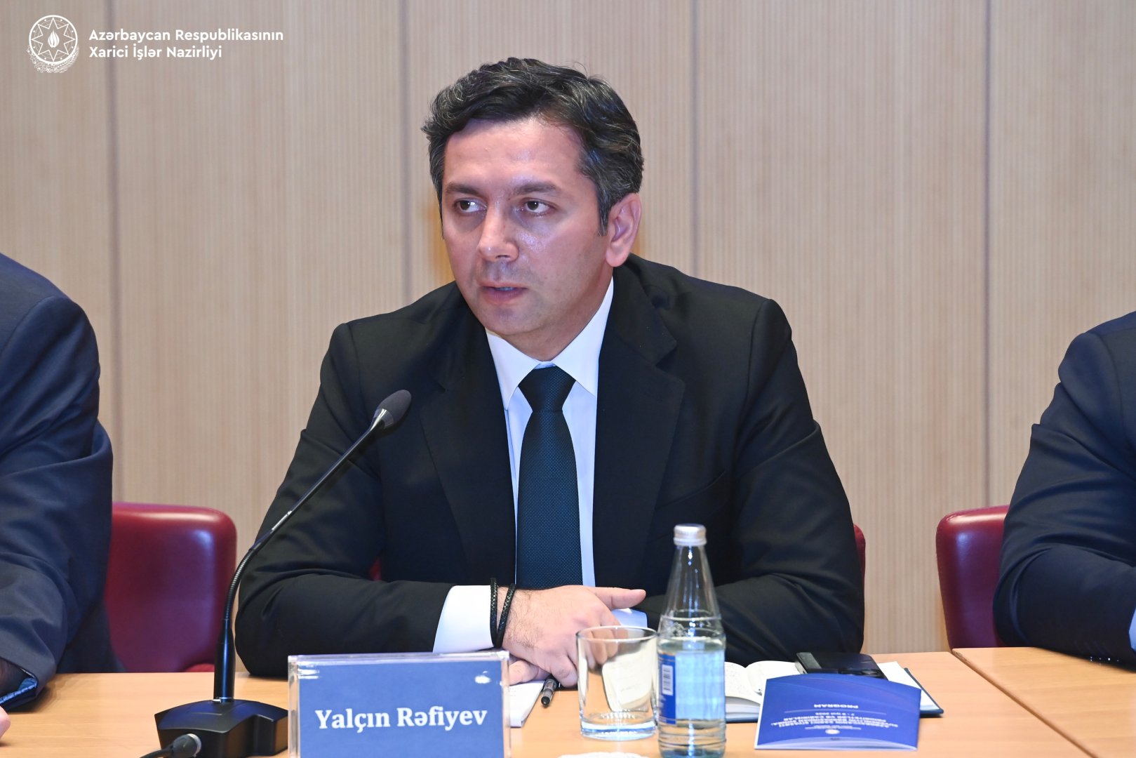 Dəyişən dünya düzənində xarici siyasət və çoxtərəfli diplomatiya müzakirə edilib (FOTO)