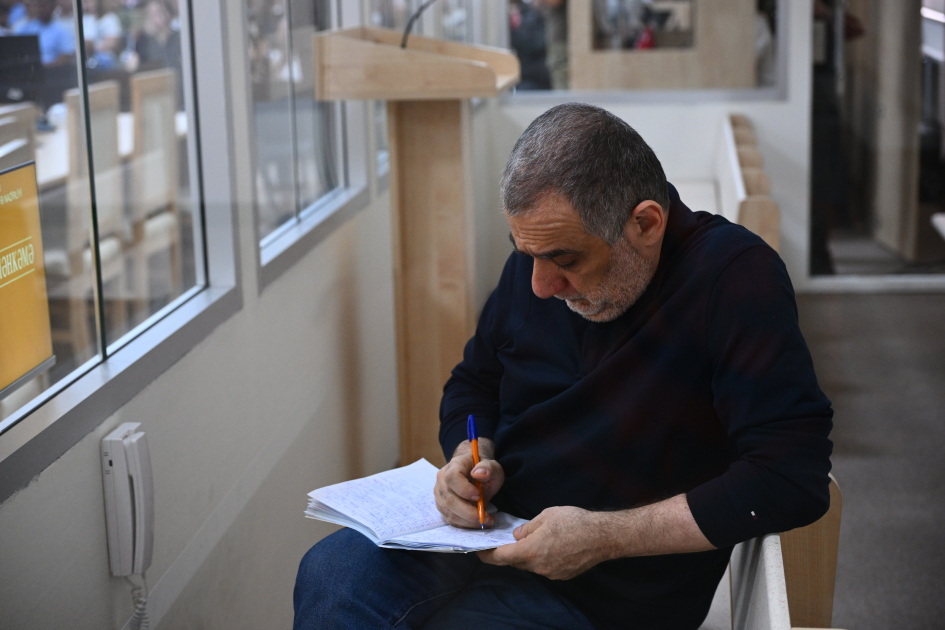 Ruben Vardanyanın məhkəməsində zərərçəkmiş şəxslər və hüquqi varislər ifadə veriblər (FOTO)