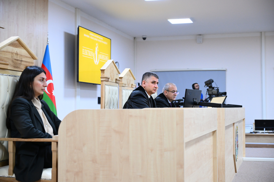 Ruben Vardanyanın məhkəməsində zərərçəkmiş şəxslər və hüquqi varislər ifadə veriblər (FOTO)